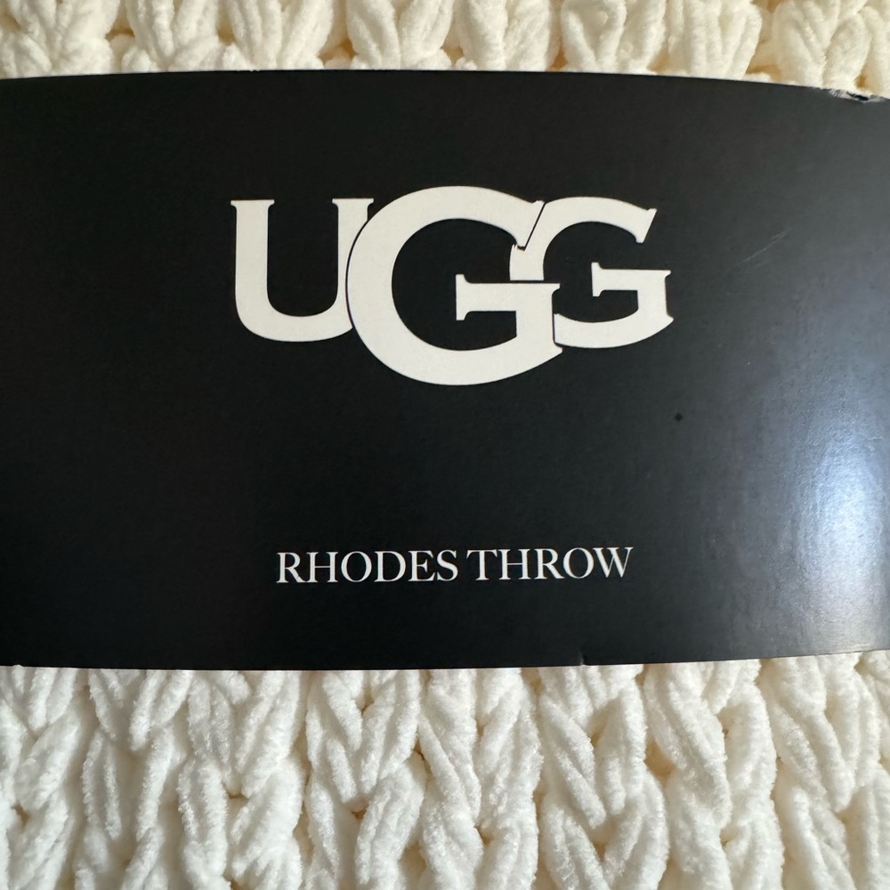 UGG RARE IVORY BRAIDED KNIT THROW - Picture 14 of 16